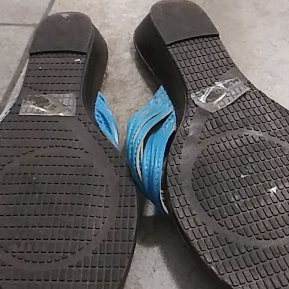 Flip flops - Picture 2 of 2